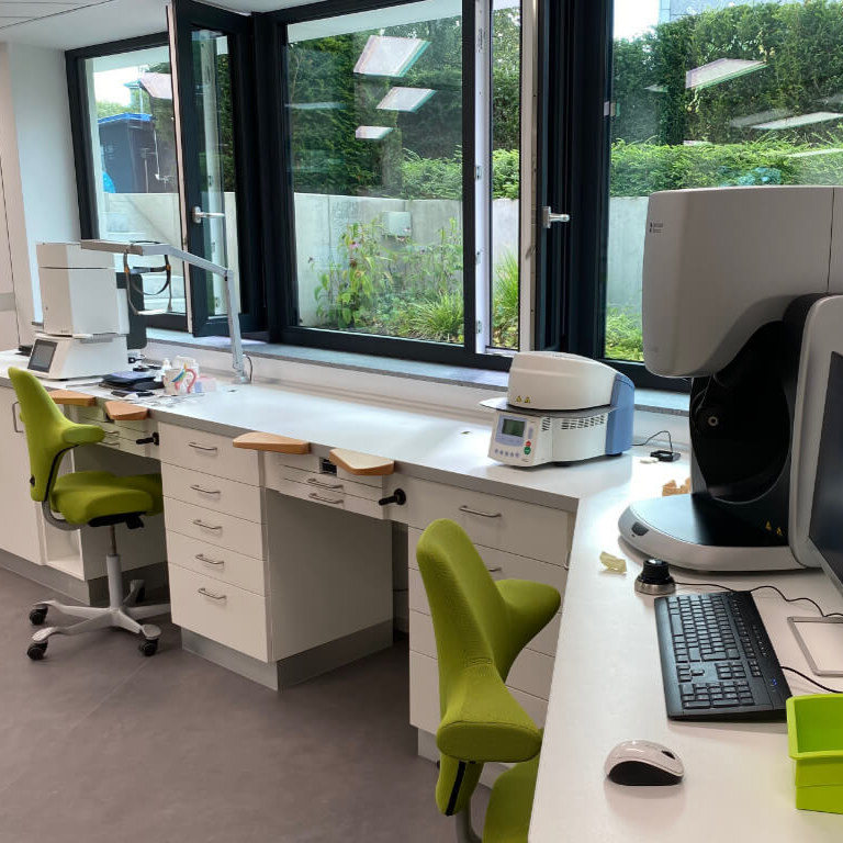 Fleuter & Fleuter - Zentrum für Zahnmedizin — Foto 1