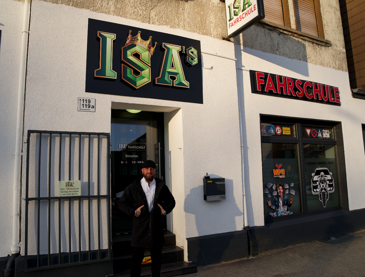 ISA's Fahrschule Oer-Erkenschwick | Auto, Motorrad & Intensivkurse — Foto 1